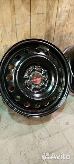 Штампованный диск r 16