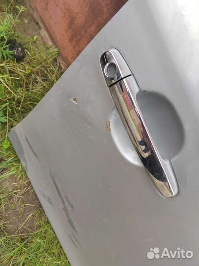 Дверь Allion передняя 2006