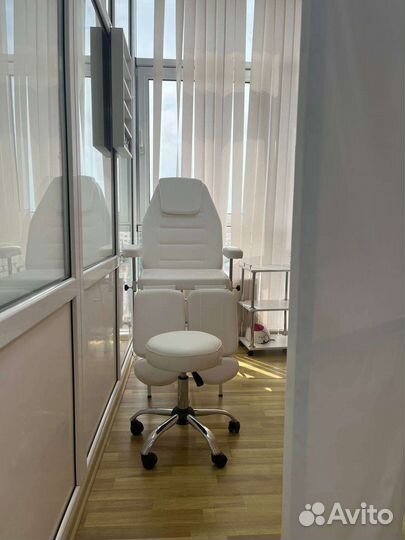 Аренда маникюр педикюр