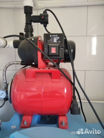 Насосная станция с баком для воды