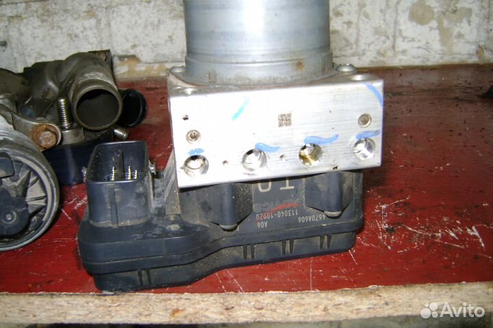 Блок ABS Mitsubishi L200 KB