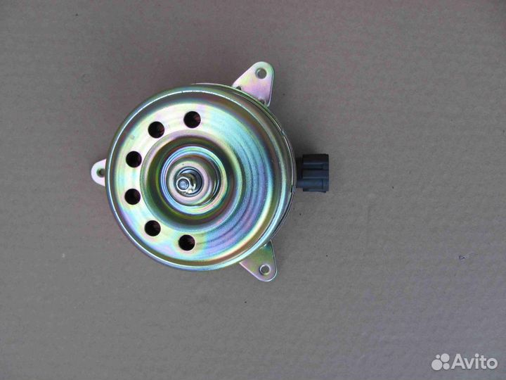 Вентилятор охлаждения Mazda 3, 6, MPV,Infinity qх