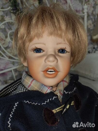 Коллекционная кукла