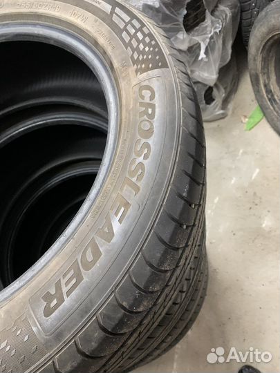 CrossLeader DSU02 255/50 R19