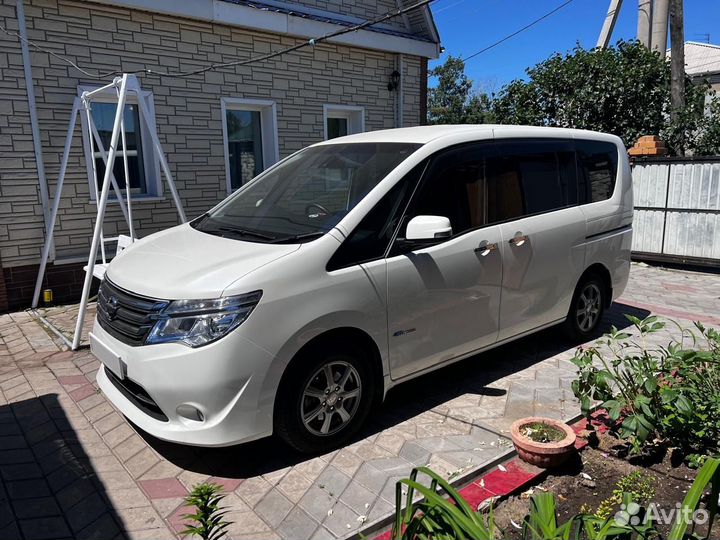 Nissan Serena 2.0 CVT, 2015, 116 000 км