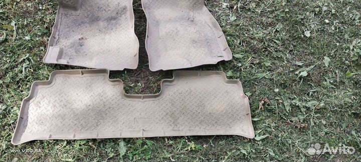 Автомобильные коврики резиновые rx300
