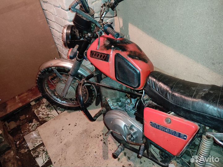 Продам Иж планета 5