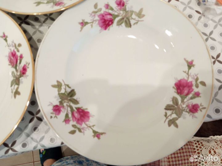 Глубокие суповые тарелки