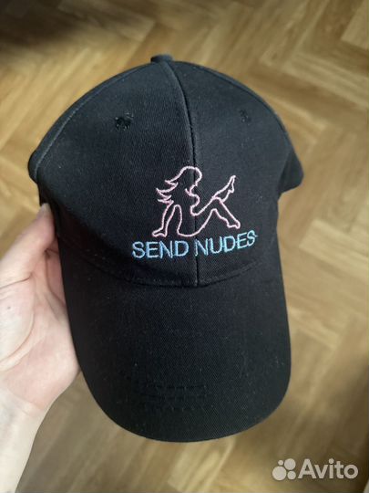 Кепка send nudes