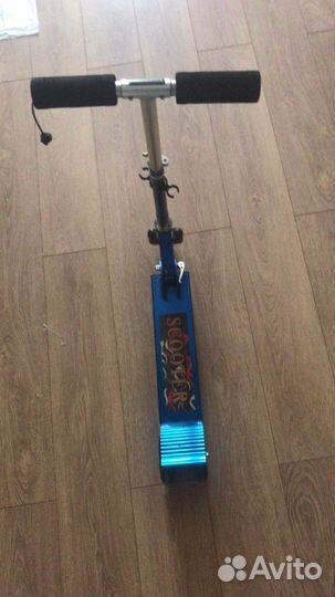 Самокат,детский трех колесный