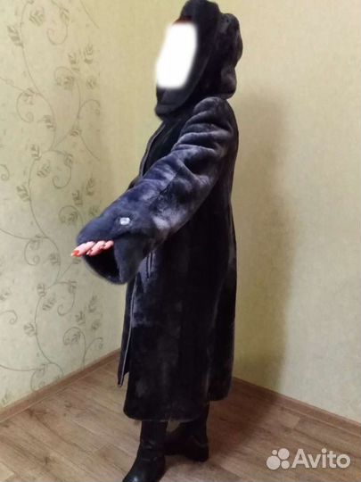 Шуба мутоновая с капюшоном