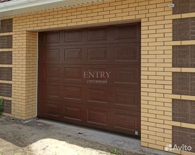 Ворота гаражные секционные
