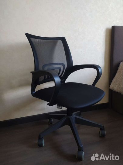 Компьютерное кресло