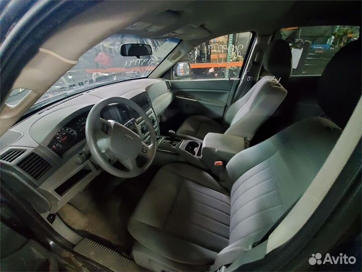 Разбор на запчасти Jeep Grand Cherokee 2004-2010