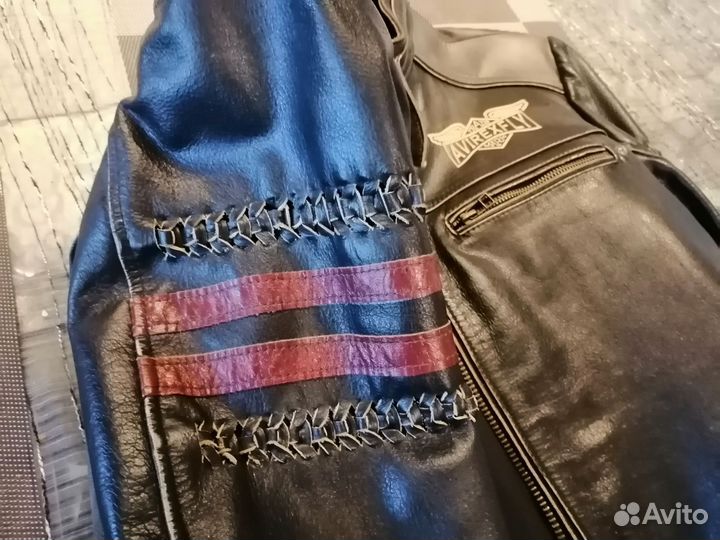 Стильная кожаная мотокуртка