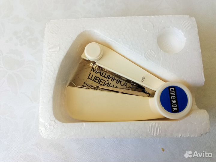 Машинка Стежок-1