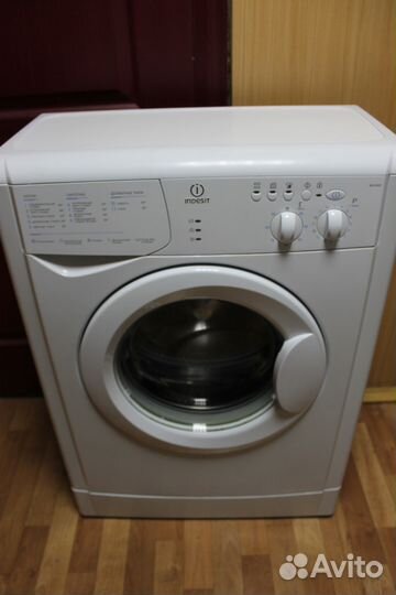 Стиральная машинка Indesit wiun 82