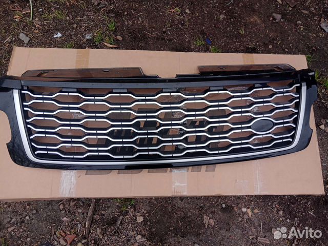 Решётка радиатора Lend Rover