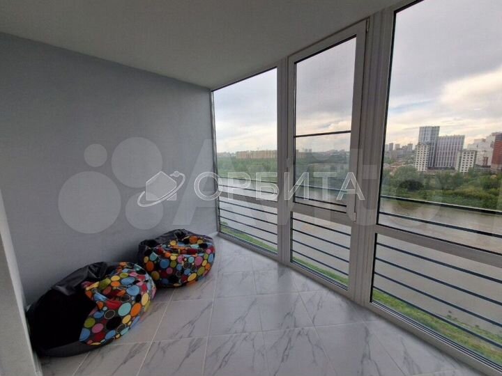 3-к. квартира, 132,6 м², 12/17 эт.