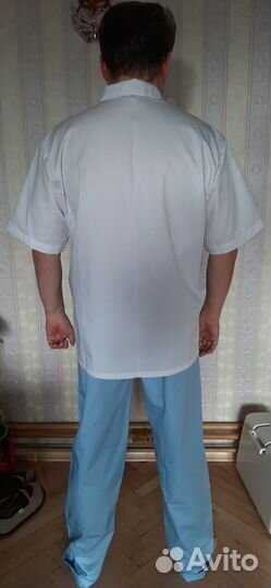 Мужской медицинский костюм