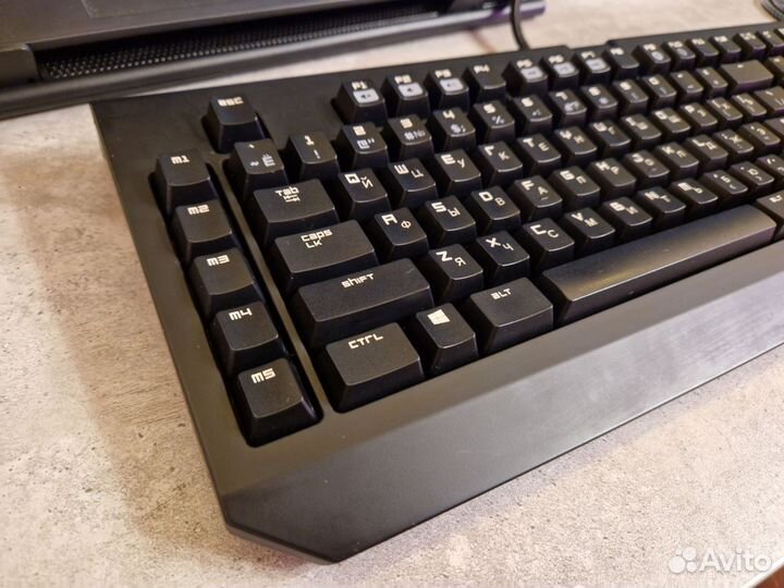 Механическая клавиатура Razer Blackwidow