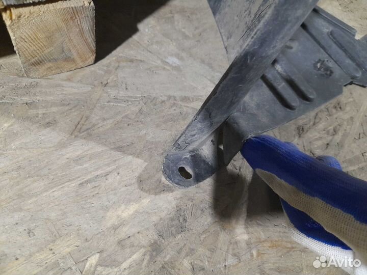 Подкрылок передний левый Chery Tiggo 4 (2019+)