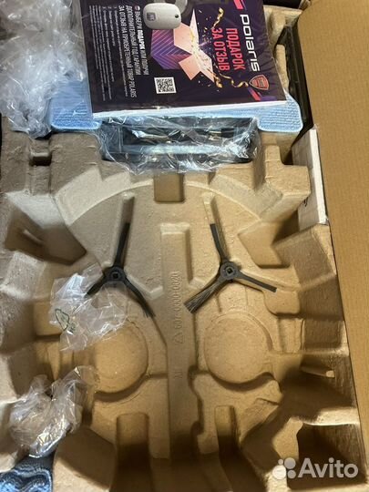 Робот пылесос Polaris pvcr 1226