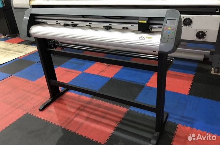 Режущий плоттер 1300