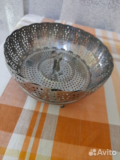 Устройство для готовки продуктов на пару