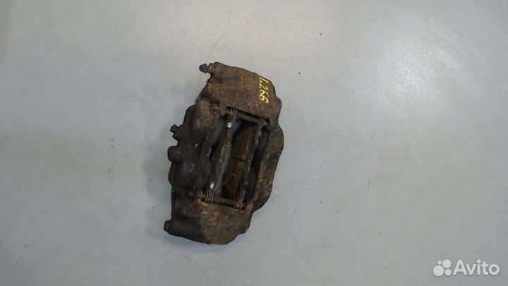 Суппорт Toyota FJ Cruiser, 2008