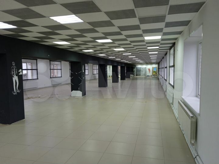 Торговая площадь, 300 м²