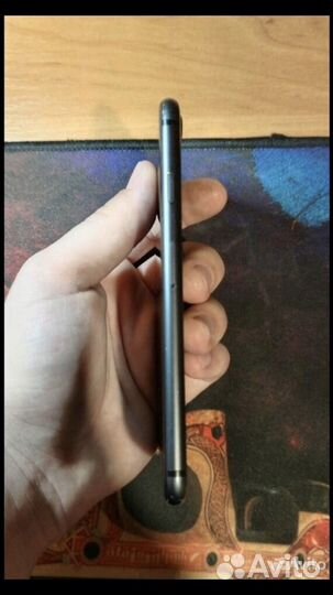 iPhone 8, 64 ГБ