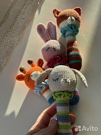 Погремушка вязаная ручной работы