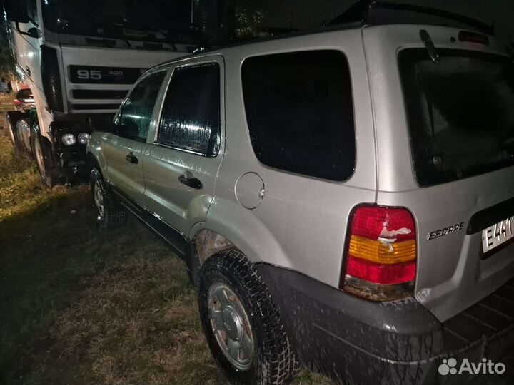 Машинокомплект Ford Escape 2001-2006