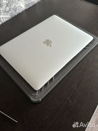 Apple MacBook air 13 2020 m1 8gb 256