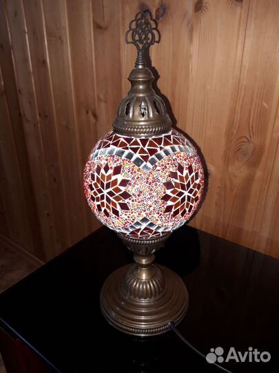 Светильник настольный