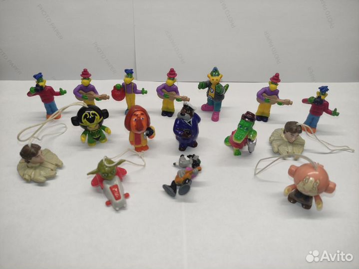 Игрушки из киндера коробкой