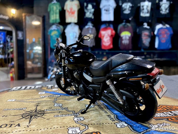 Модель мото Harley Davidson 2015 Street 750