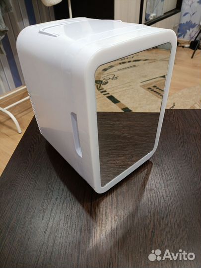 Минихолодильник