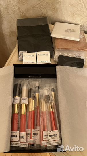 Кисти для макияжа Hakuhodo