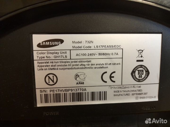 Монитор Samsung