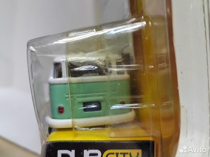 2005 Jada Toys Dub City Oldskool 62 Volkswagen Bus