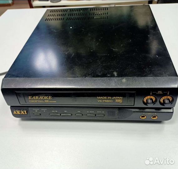 Видеомагнитофон akai