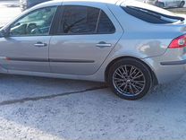 Renault Laguna 1.6 MT, 2007, 212 200 км, с пробегом, цена 550 000 руб.