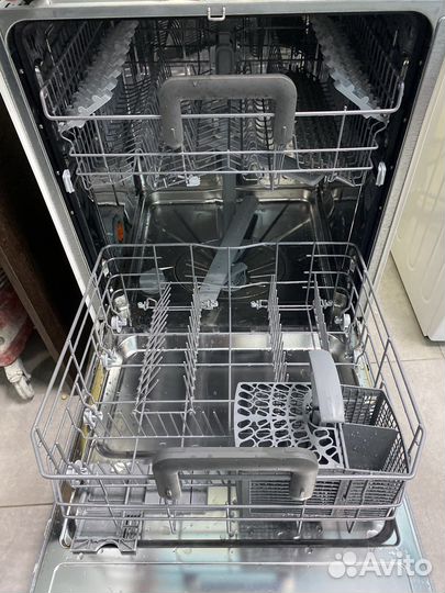 Посудомоечная машина Electrolux 60