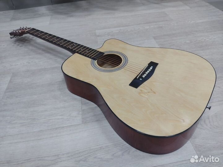 Новая акустическая гитара