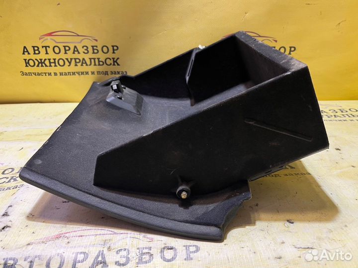 Бардачок BMW 5 E39