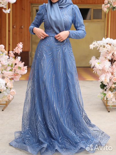 Вечернее платье