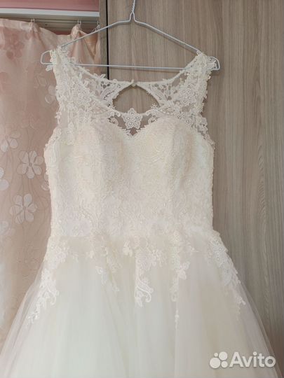 Свадебное платье 44 46 бу