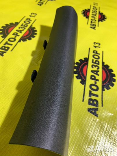 Накладка на порог салона задняя правая Kia